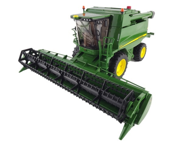 Traktor_john_deer_2132_1